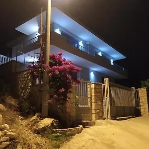 Alimema Villa