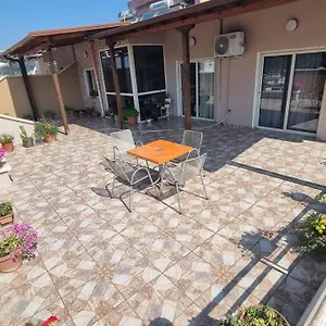 Apartamento Luis Penthouse, Berat