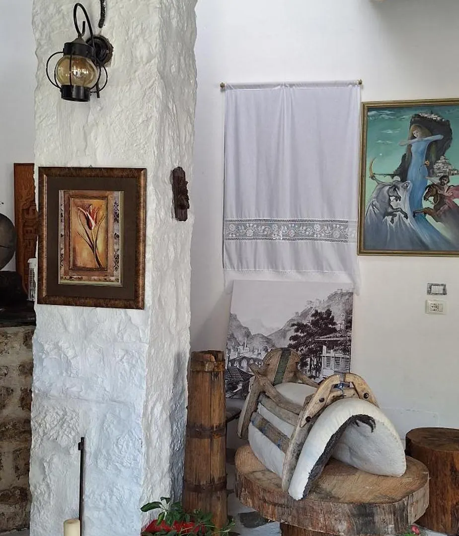 Edward Lear Hotel Berati Albânia